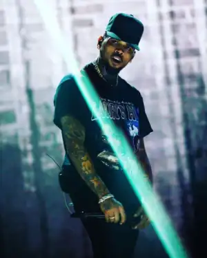 Chris Brown - Smile Ft. Jacquees